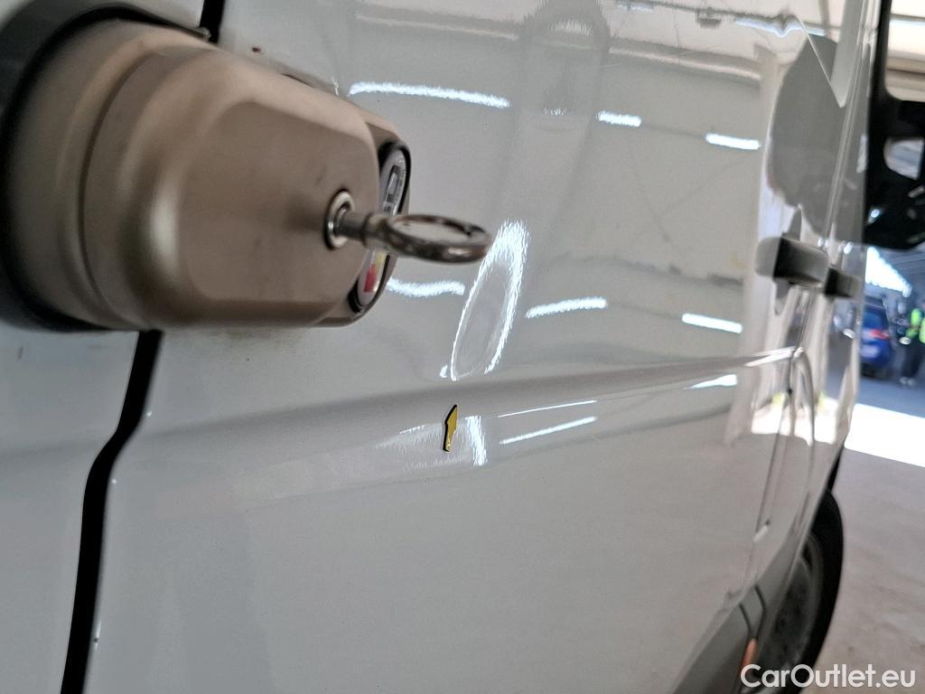  Renault  Master RENAULT  / 2019 / 4P / Fourgon tôlé FG Tr GCF F3500 L3H2 dCi 135 #11