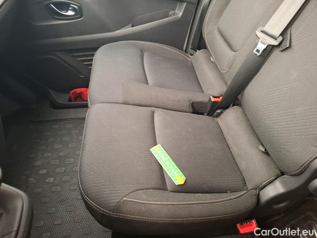  Renault  Trafic  Fourgon L2H1 3T Grand Confort 2.0 dCi 130CV BVM6 E6d #22