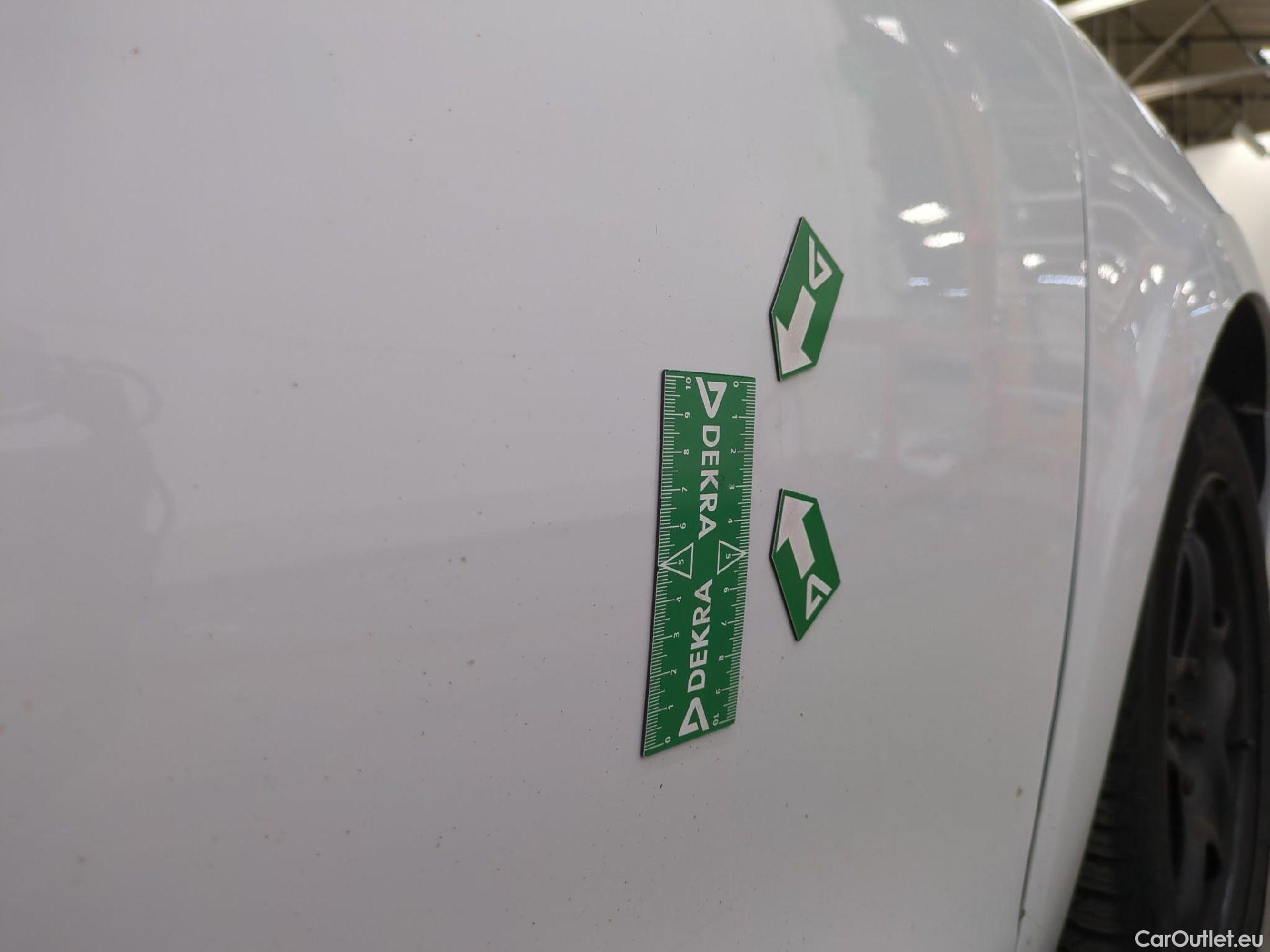  Renault  Clio  IV Business 0.9 TCe 90CV BVM5 E6 #42