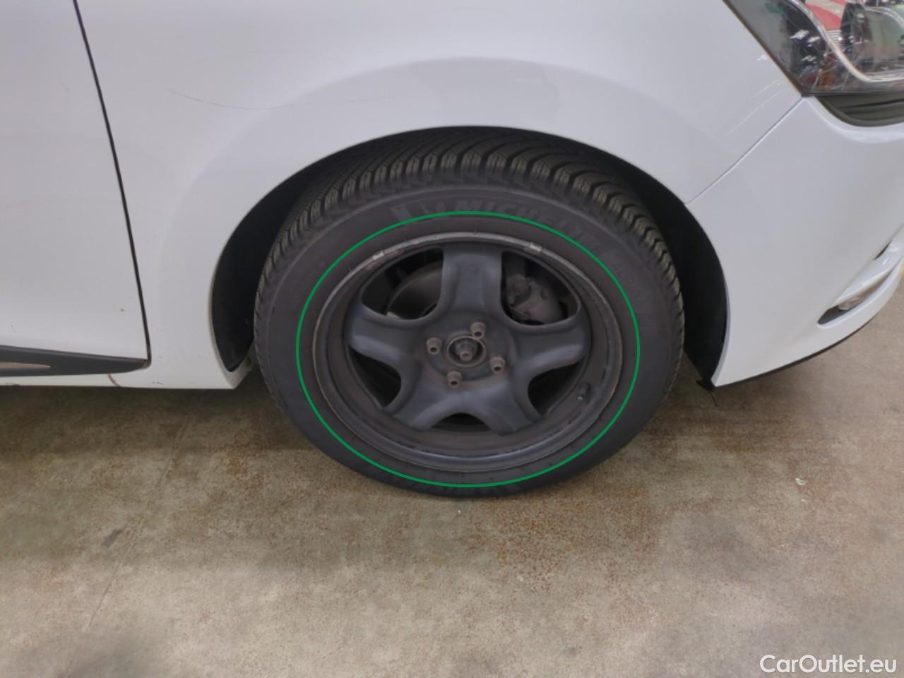  Renault  Clio  IV Business 0.9 TCe 90CV BVM5 E6 #25