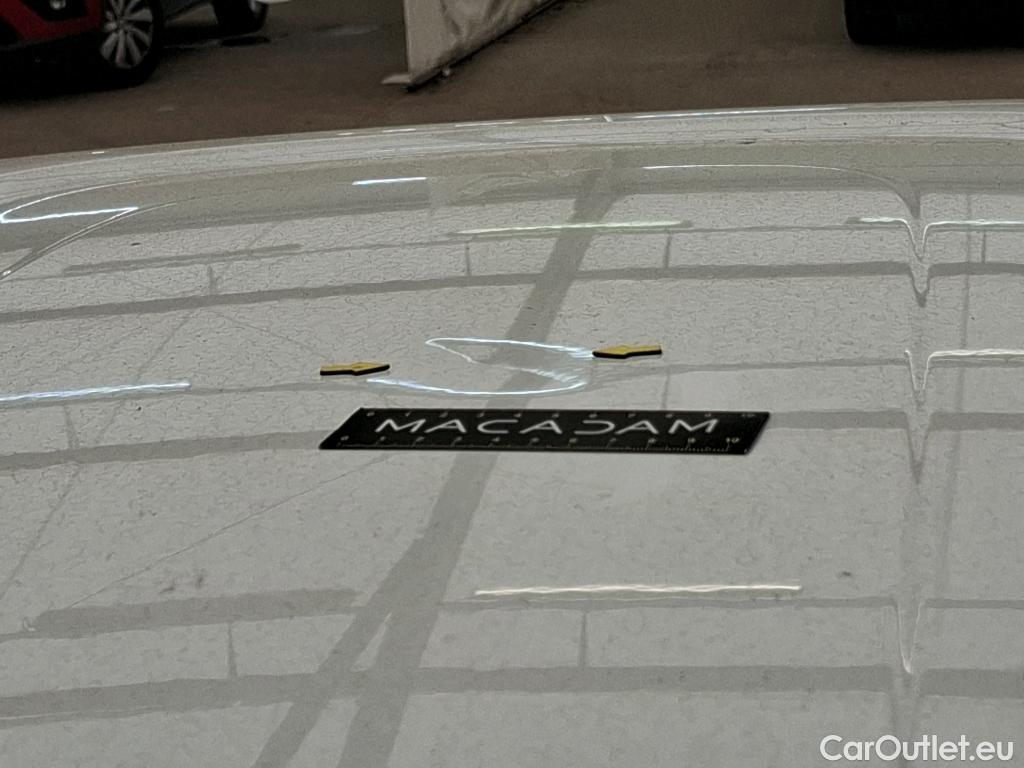  Citroen  C3  Société Feel Nav 1.2 PureTech 80CV BVM5 E6d #2
