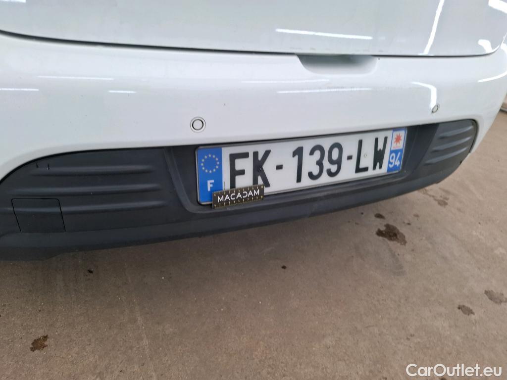  Renault  Clio  IV Business 0.9 TCe 90CV BVM5 E6 #1