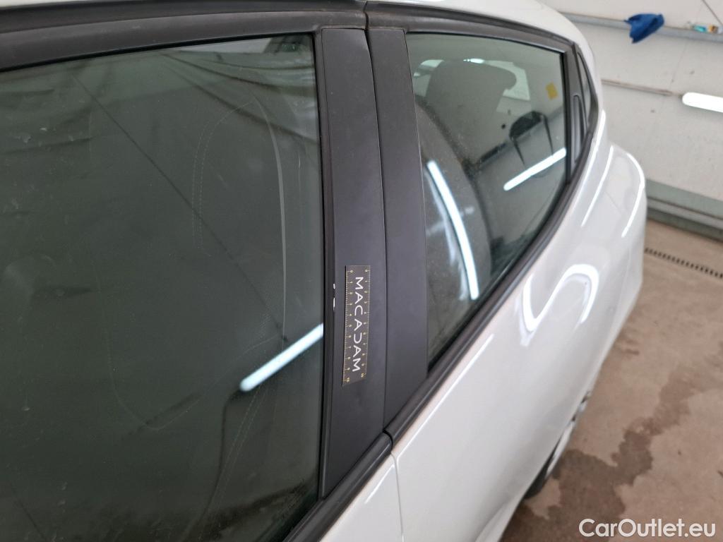  Renault  Clio  IV Business 0.9 TCe 90CV BVM5 E6 #11