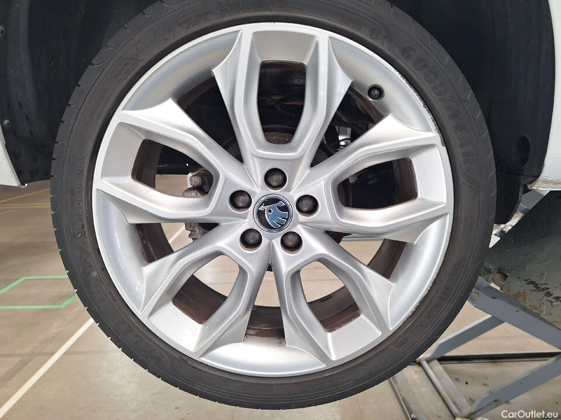  Skoda  KAMIQ Skoda,  '19, Skoda  1.5 TSI 110kW DSG7 Style 5d #26