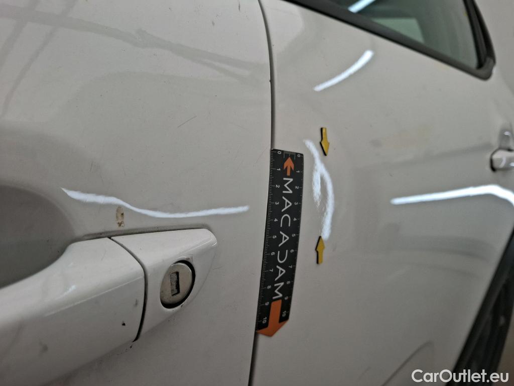  Citroen  C3  Feel Pack 1.2 PureTech 80CV BVM5 E6d #32
