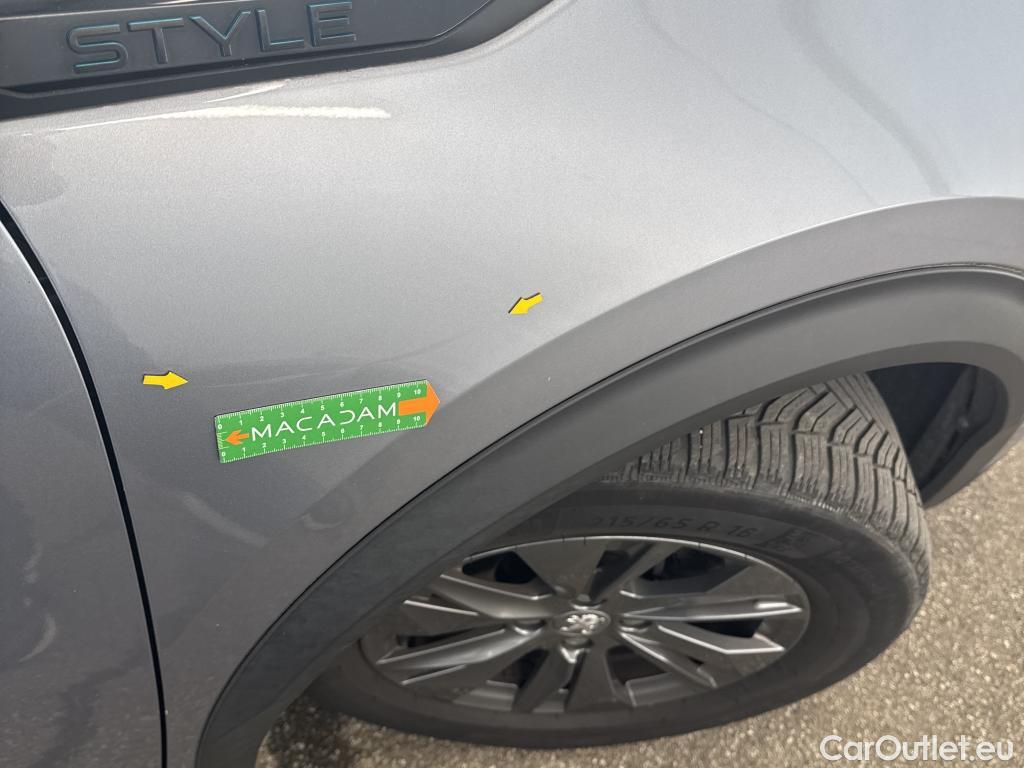  Peugeot  2008  Style 1.2 PureTech 100CV BVM6 E6d #15