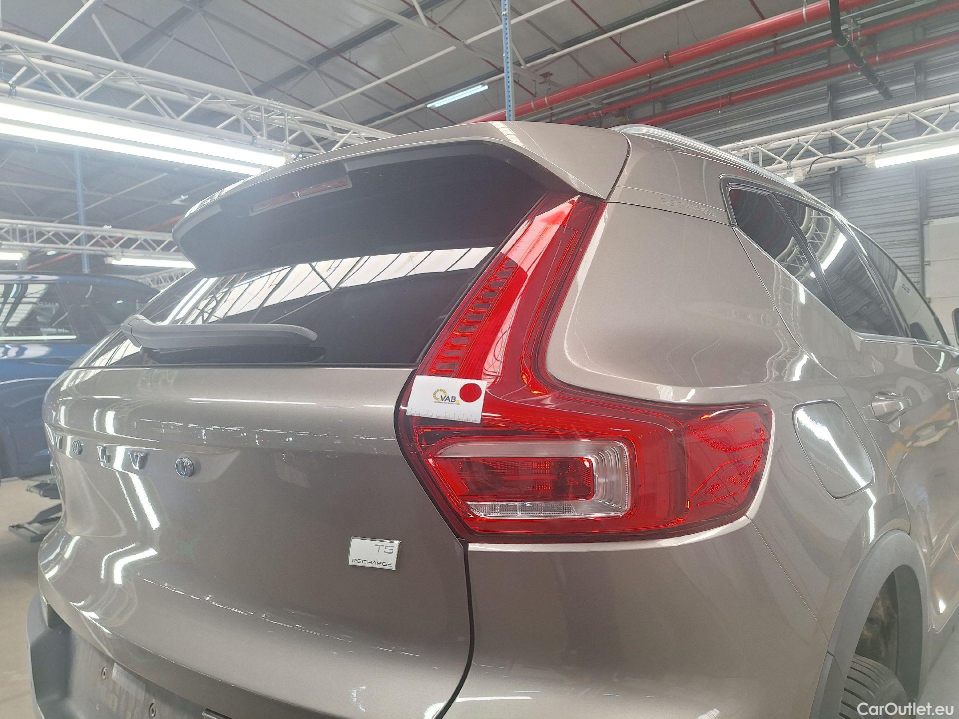  Volvo  XC 40 Volvo, XC40 '17, Volvo XC40 T5 Recharge Geartronic Inscription 5d #39