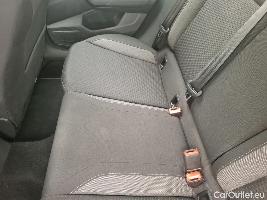  Volkswagen  Taigo  Life Business 1.0 TSI 110CV BVA7 E6d #8