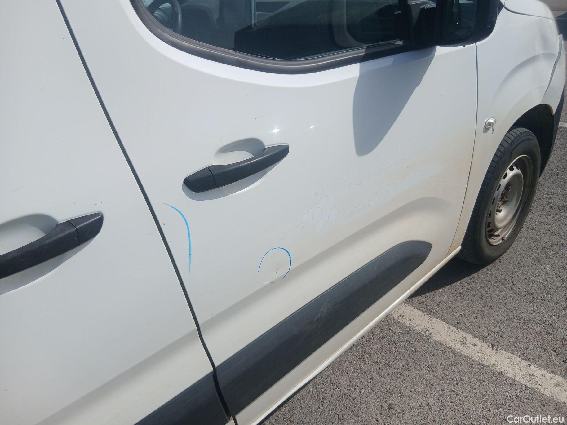 Citroen  Berlingo CITROEN  / 2018 / 3P / furgón derivado de turismo Talla M BlueHDi 100 CONTROL (AC2) #34