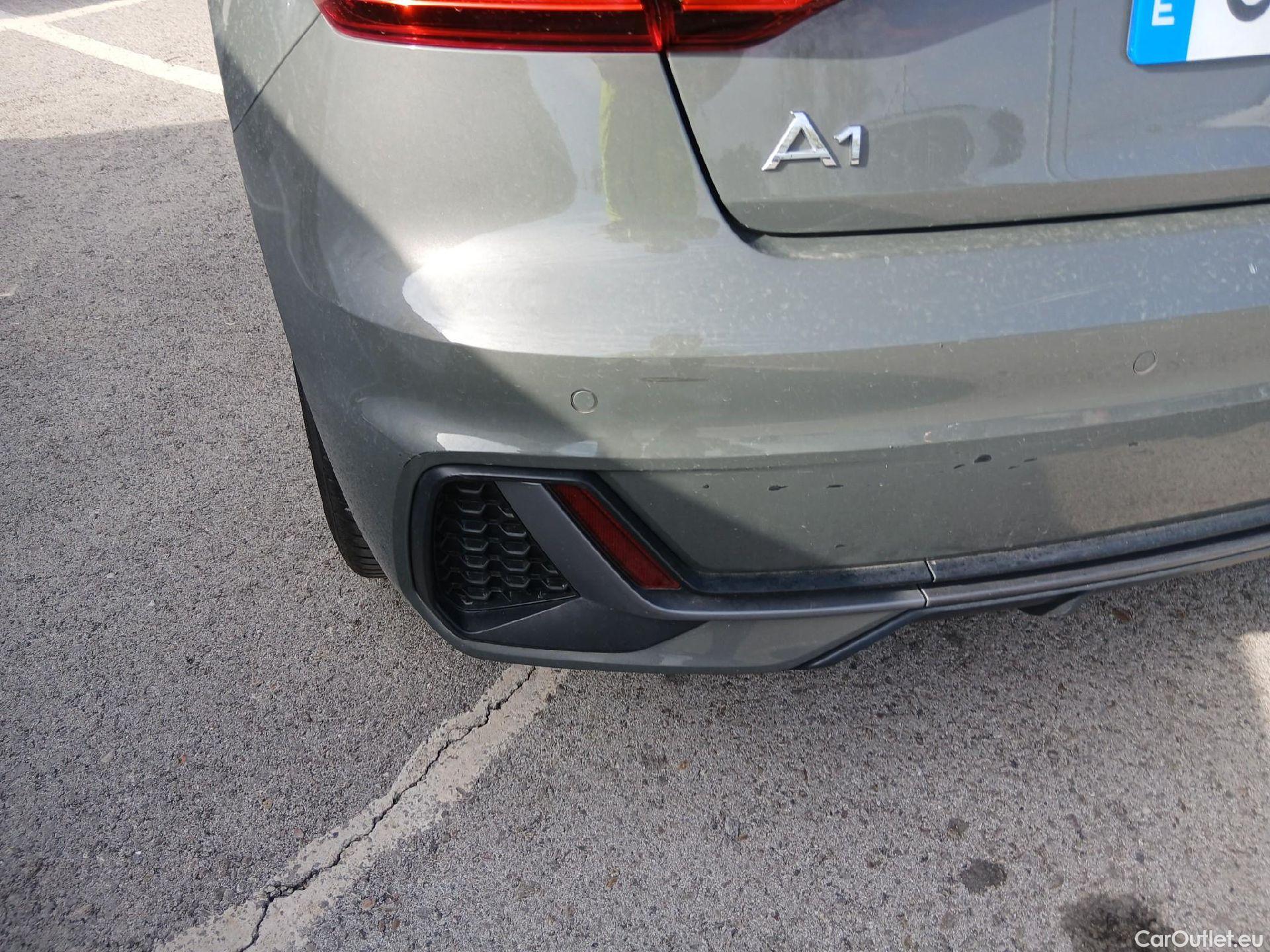  Audi  A1 Sportback AUDI A1 / 2018 / 5P / berlina con portón Sportback Adrenalin 30 TFSI 81kW (110CV)(SP) #36