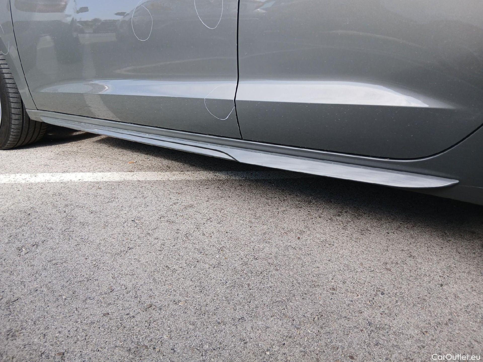  Audi  A1 Sportback AUDI A1 / 2018 / 5P / berlina con portón Sportback Adrenalin 30 TFSI 81kW (110CV)(SP) #30
