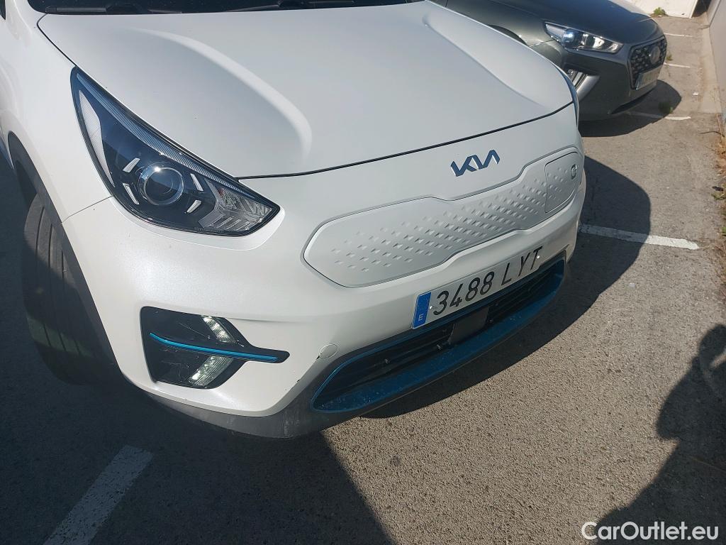  KIA  Niro KIA e- / 2016 / 5P / crossover e- 150kW (204CV) Drive (Long Range) #7