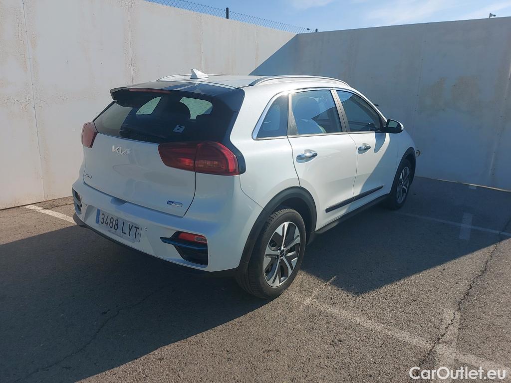  KIA  Niro KIA e- / 2016 / 5P / crossover e- 150kW (204CV) Drive (Long Range) #9