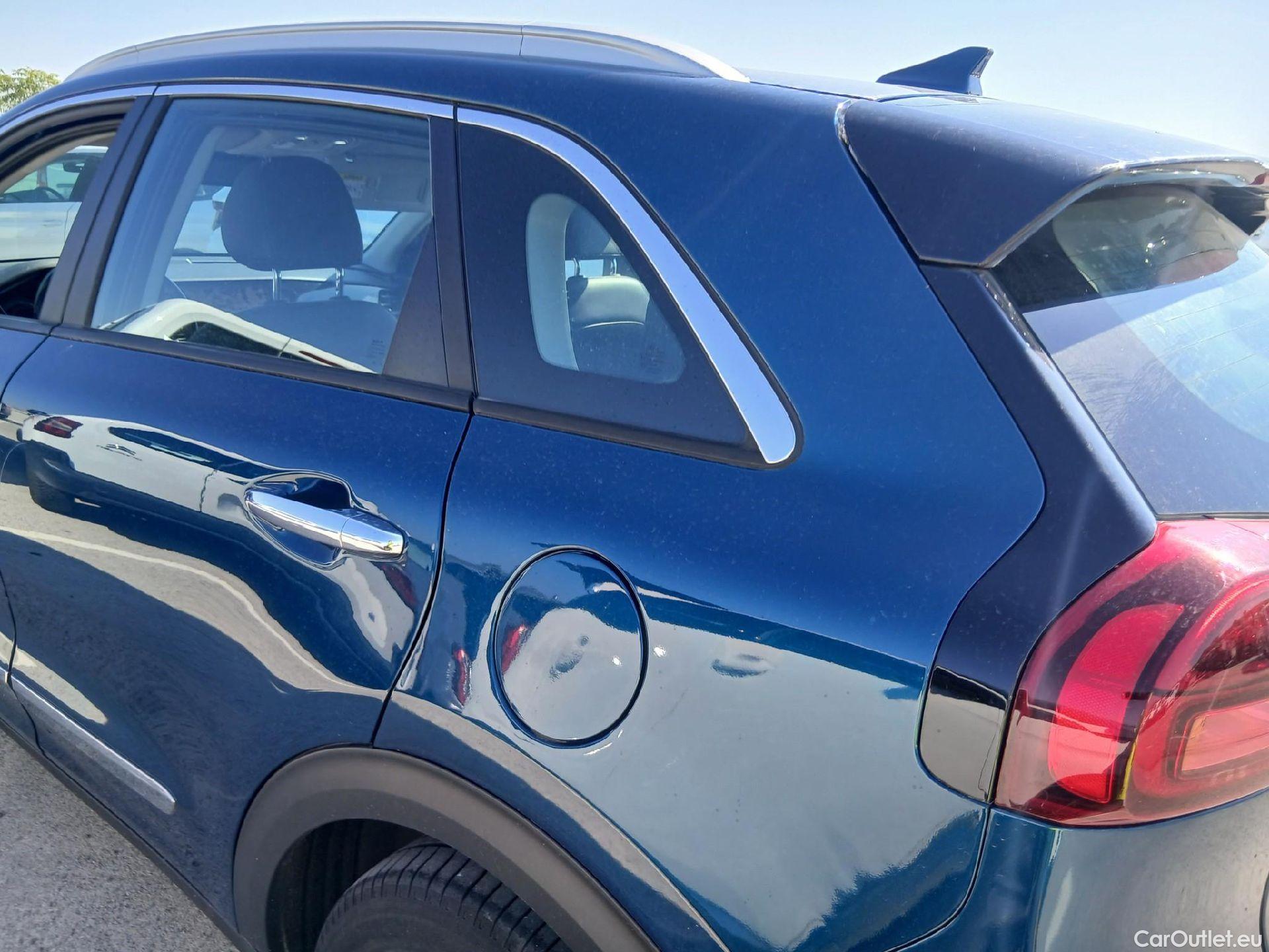  KIA  Niro KIA  / 2019 / 5P / crossover 1.6 GDi PHEV 104kW (141CV) Drive #25