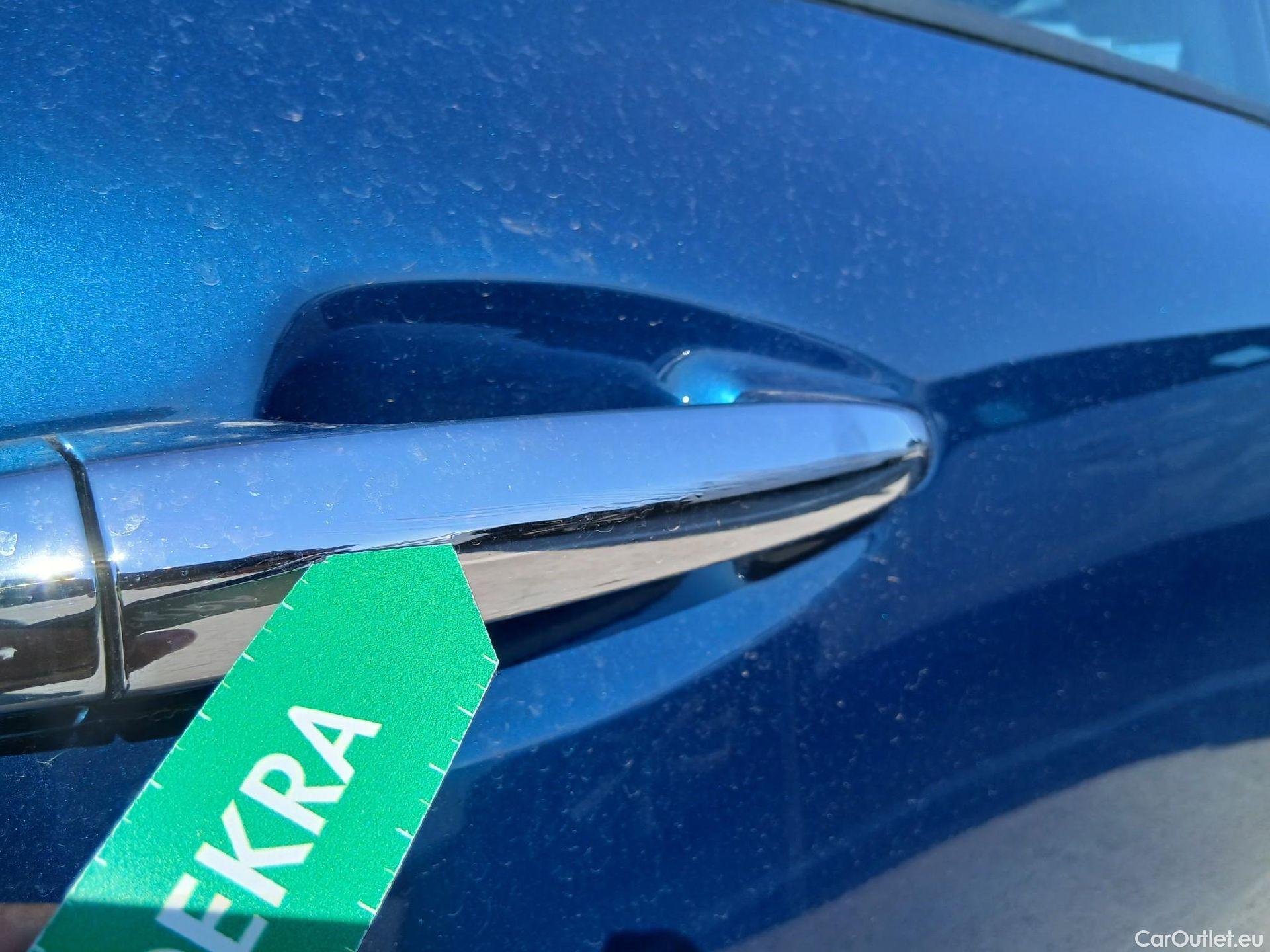  KIA  Niro KIA  / 2019 / 5P / crossover 1.6 GDi PHEV 104kW (141CV) Drive #38