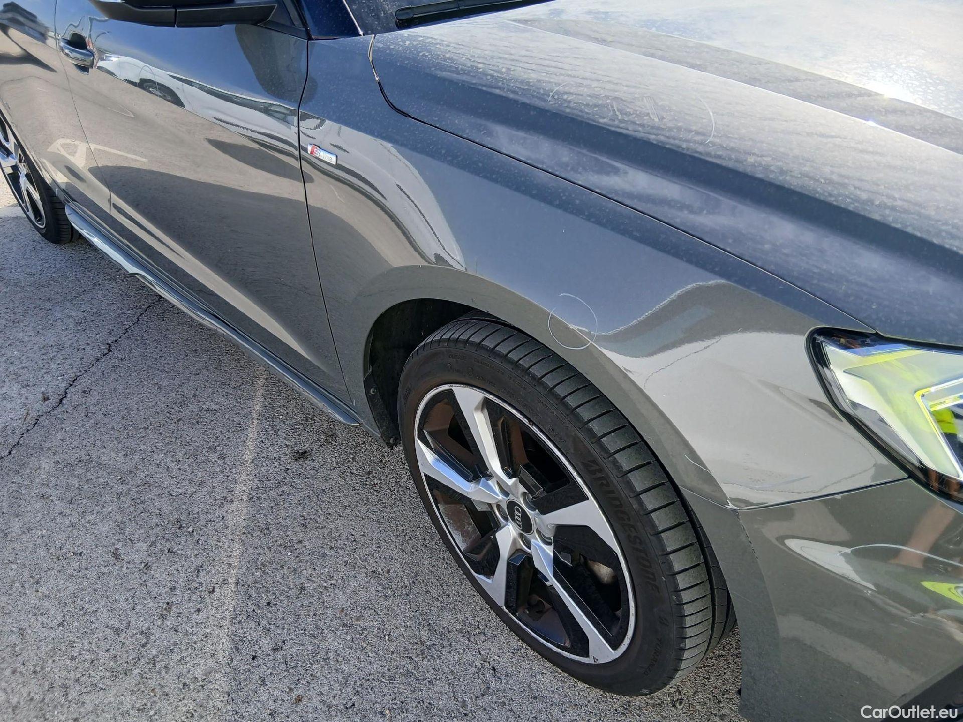  Audi  A1 Sportback AUDI A1 / 2018 / 5P / berlina con portón Sportback Adrenalin 30 TFSI 81kW (110CV)(SP) #61