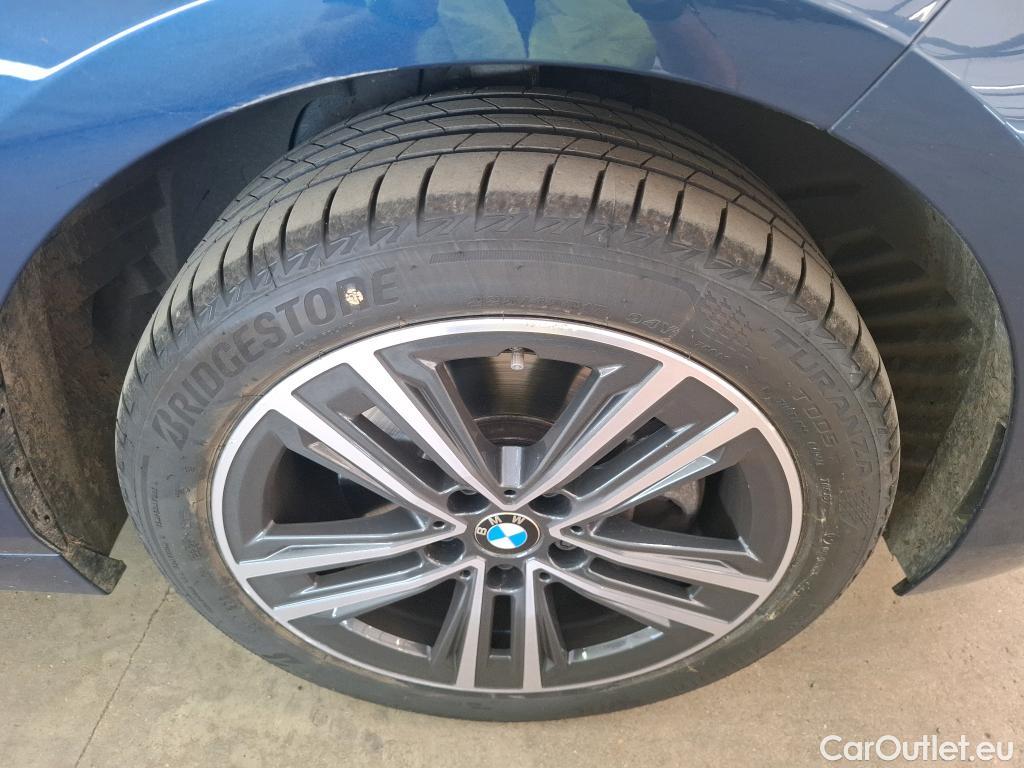  Bmw  Serie 1 BMW Série 1 / 2019 / 5P / Berline 1.5 118I DKG7 Business Design #6