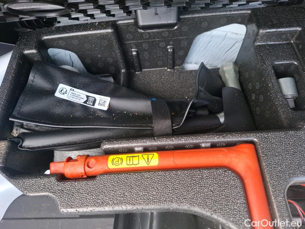  Audi  A4 AUDI  Avant / 2019 / 5P / Break 35 TFSI 150 Design #14