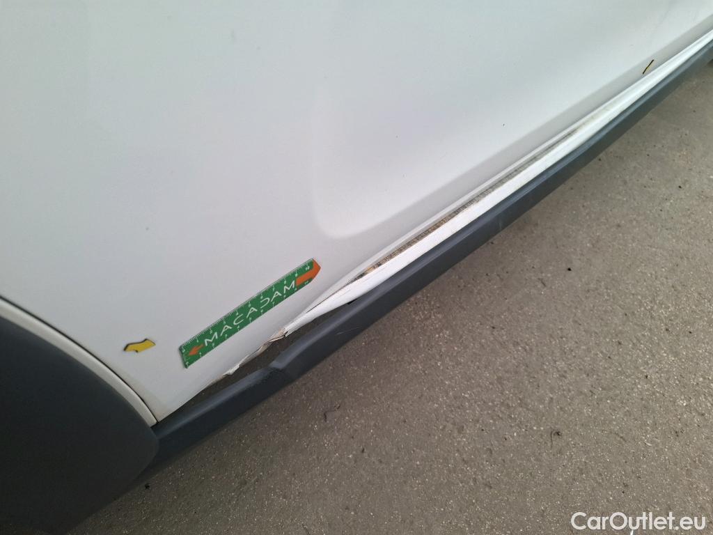  Citroen  C3  Société Feel 1.5 BlueHDI 100CV BVM5 E6dT #20