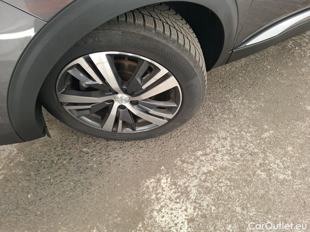  Peugeot  3008  Allure Pack 1.2 PureTech 130CV BVA8 E6d #17