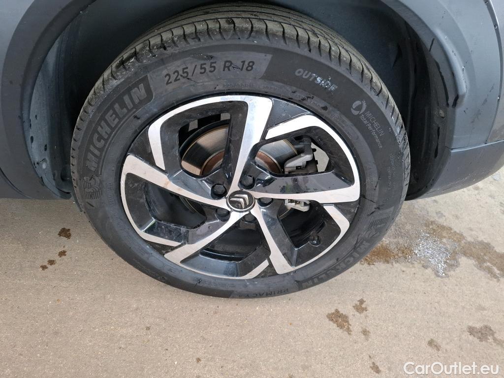 Citroen  C5 Aircross CITROEN  / 2018 / 5P / SUV PureTech 130 S&S EAT8 Shine #9