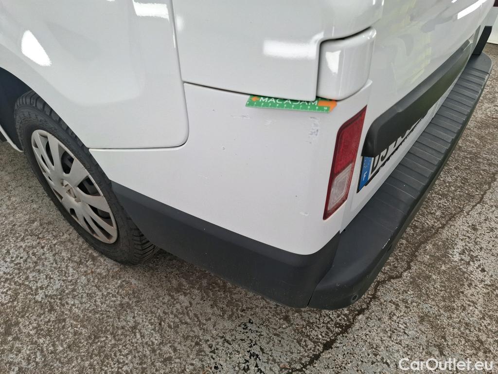  Renault  Trafic RENAULT  4p Combi Zen L1 dCi 115 #38