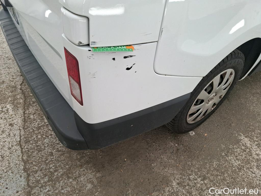  Renault  Trafic RENAULT  4p Combi Zen L1 dCi 115 #16