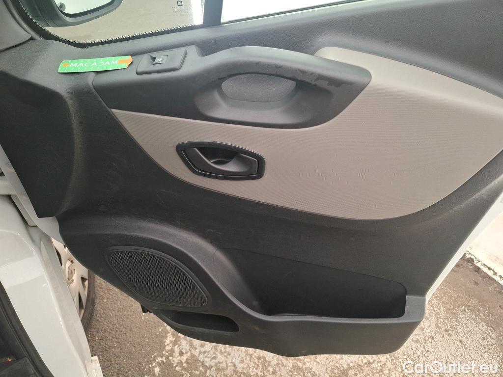  Renault  Trafic RENAULT  4p Combi Zen L1 dCi 115 #21