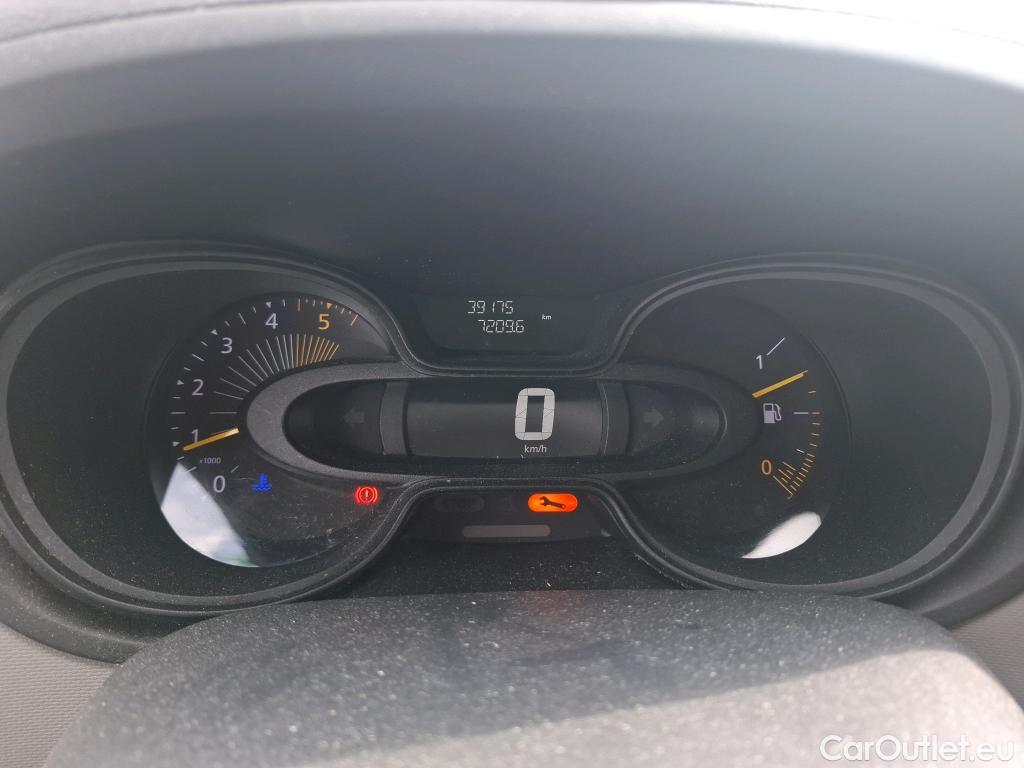  Renault  Trafic RENAULT  4p Combi Zen L1 dCi 115 #35