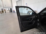  Peugeot  2008 PEUGEOT  / 2019 / 5P / CROSSOVER BLUEHDI 130 EAT8 ALLURE S/S AUT. #161