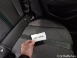  Peugeot  2008 PEUGEOT  / 2019 / 5P / CROSSOVER BLUEHDI 130 EAT8 ALLURE S/S AUT. #140