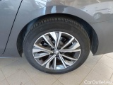  Peugeot  508 PEUGEOT  SW / 2018 / 5P / STATION WAGON BLUEHDI 130 ALLURE PACK SW S/S EAT8 #19