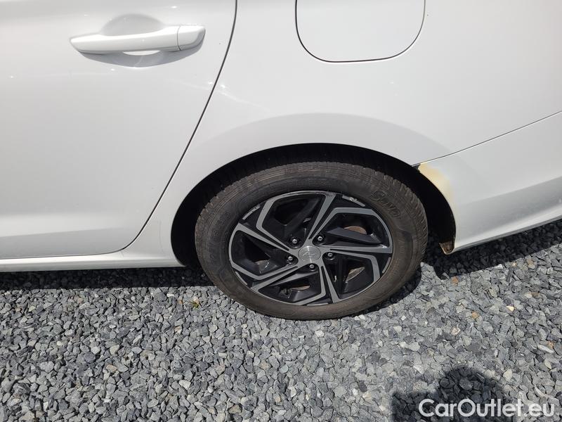  Hyundai  i30   cw (PD)(2017->)  kom.1.6CRDi 115 Smart #7