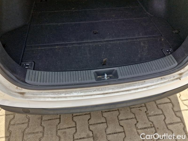 Hyundai  i30   cw (PD)(2017->)  kom.1.5T-GDI Smart 5d #12