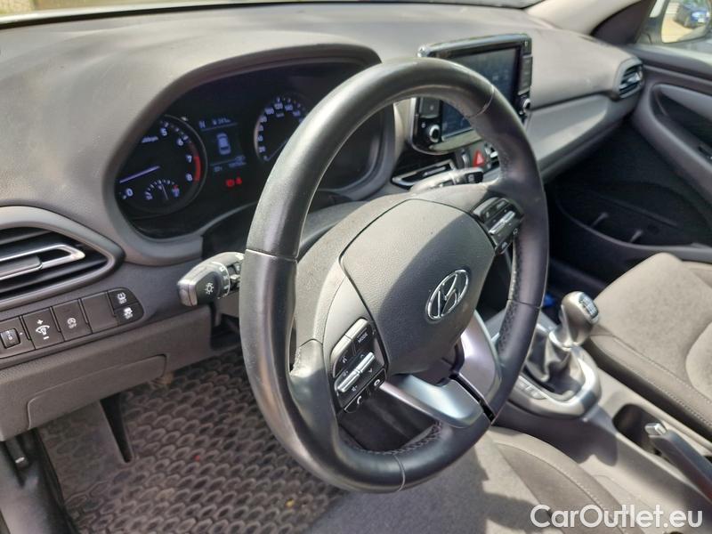  Hyundai  i30   cw (PD)(2017->)  kom.1.5T-GDI Smart 5d #9
