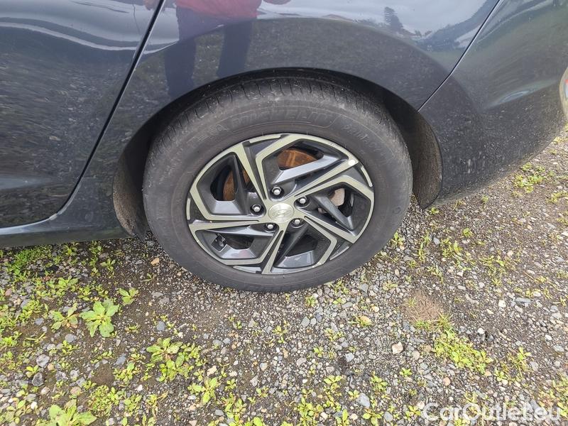  Hyundai  i30  Fastback (2018 ->)  FB 1.0TGDI 120 Smart AT #10