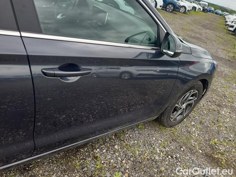  Hyundai  i30  Fastback (2018 ->)  FB 1.0TGDI 120 Smart AT #4