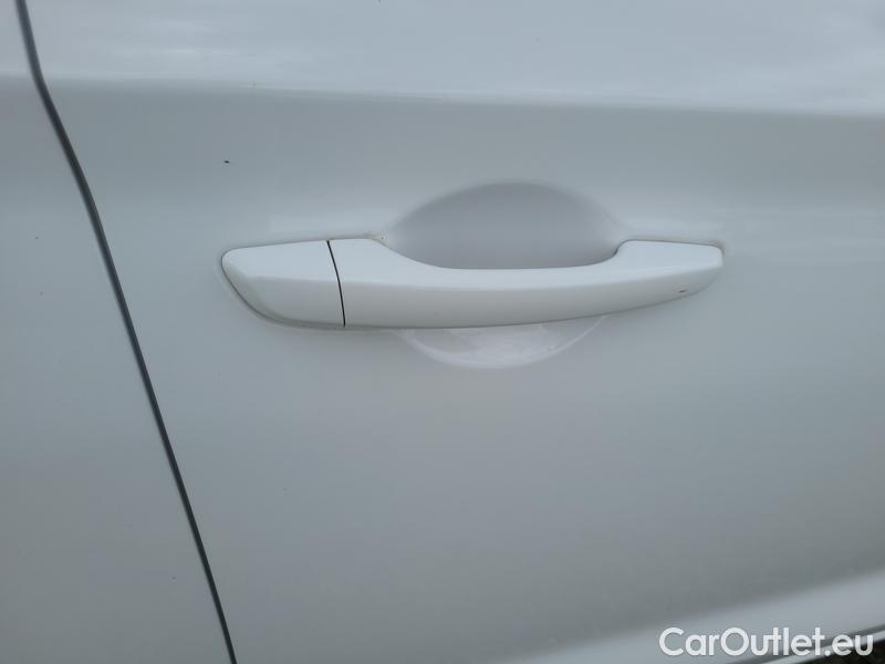  Hyundai  i30   cw (PD)(2017->)  kom.1.5T-GDI Smart 5d #20