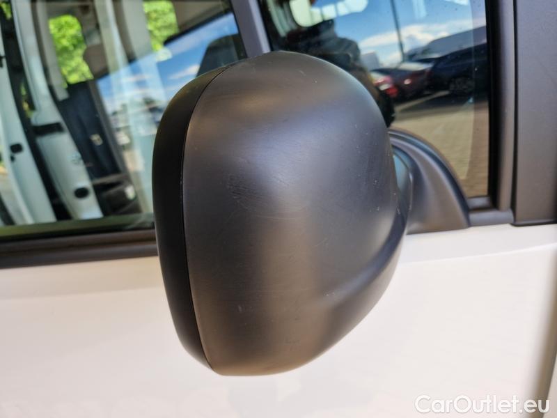  Citroen  Berlingo   (07.2018->) Berl.MS 1.5BHDi 100 Live Pack #24