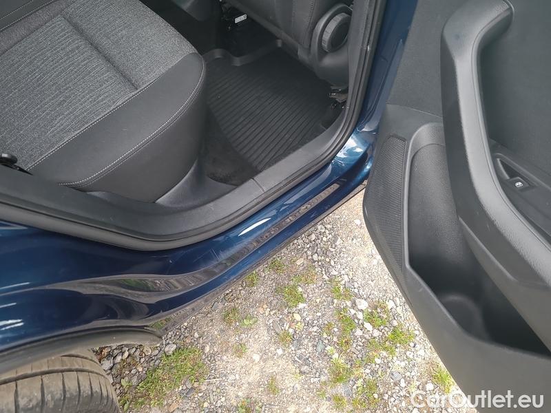  Skoda  Karoq  (NU)(2017->)  1.5TSI 110 ACT Style #15