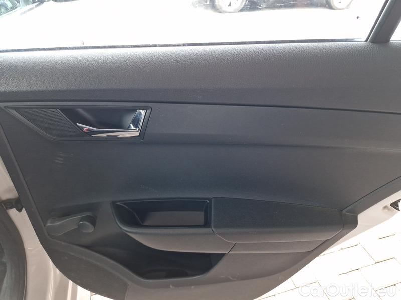  Skoda  Fabia  Combi (2015)  Com.1.0TSI 70 Ambition #29