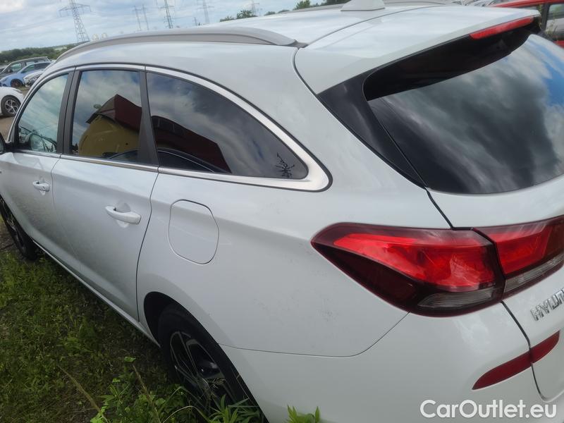  Hyundai  i30   cw (PD)(2017->)  kom.1.5T-GDI Smart 5d #19