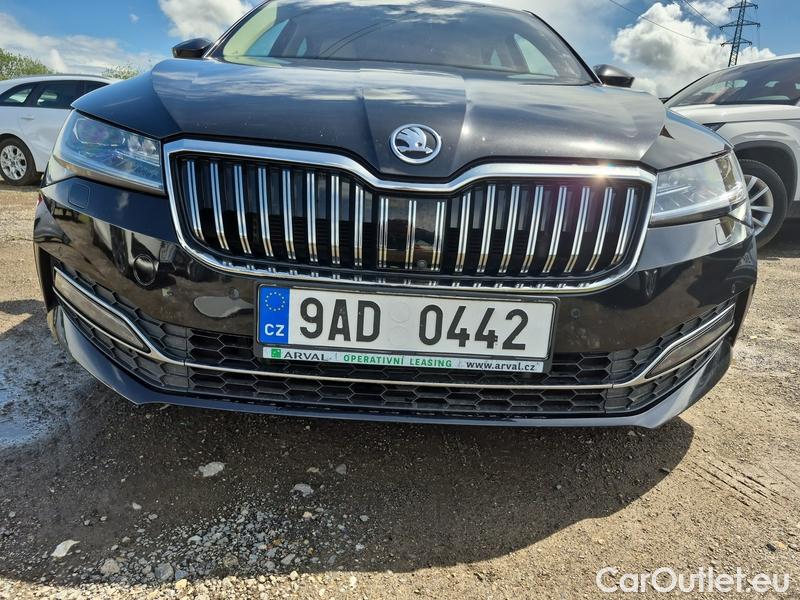  Skoda  Superb  (3V3)(2015) Supe.2.0TDI 147 L&K 4x4 Aut #4