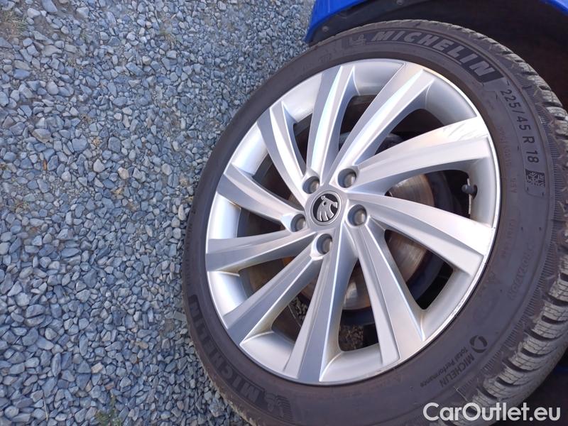  Skoda  Octavia  Lim. (NX3)(2020)  2.0TDI 85 Style AT #3