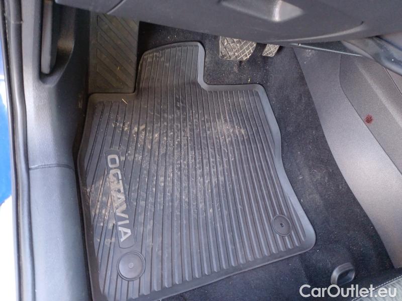  Skoda  Octavia  Lim. (NX3)(2020)  2.0TDI 85 Style AT #6