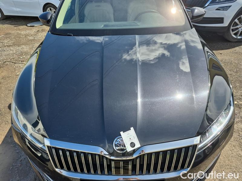  Skoda  Superb  (3V3)(2015) Supe.2.0TDI 147 L&K 4x4 Aut #1