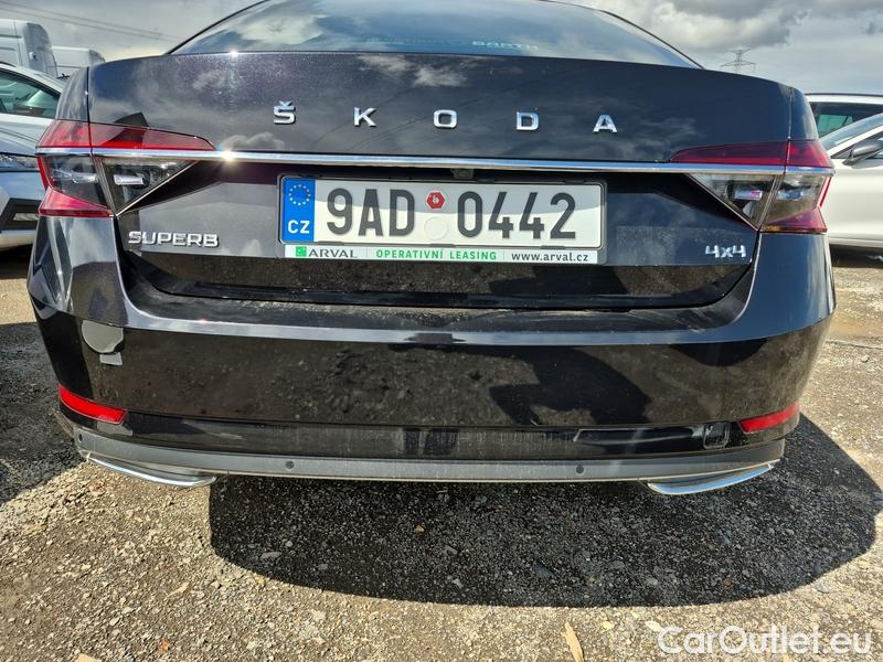  Skoda  Superb  (3V3)(2015) Supe.2.0TDI 147 L&K 4x4 Aut #15