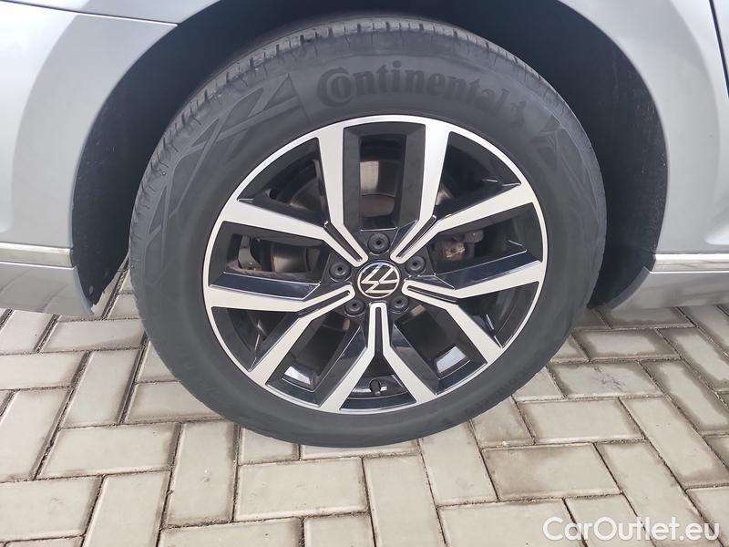  Volkswagen  Passat  Variant (CB5) (2019) Pas.Var.2.0TDI 110 Elegance AT #21