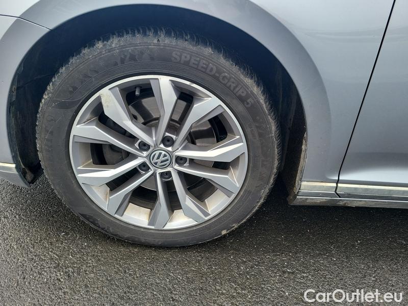  Volkswagen  Passat  Variant (CB5) (2019) Pas.Var.2.0TDI 110 HL AT #2