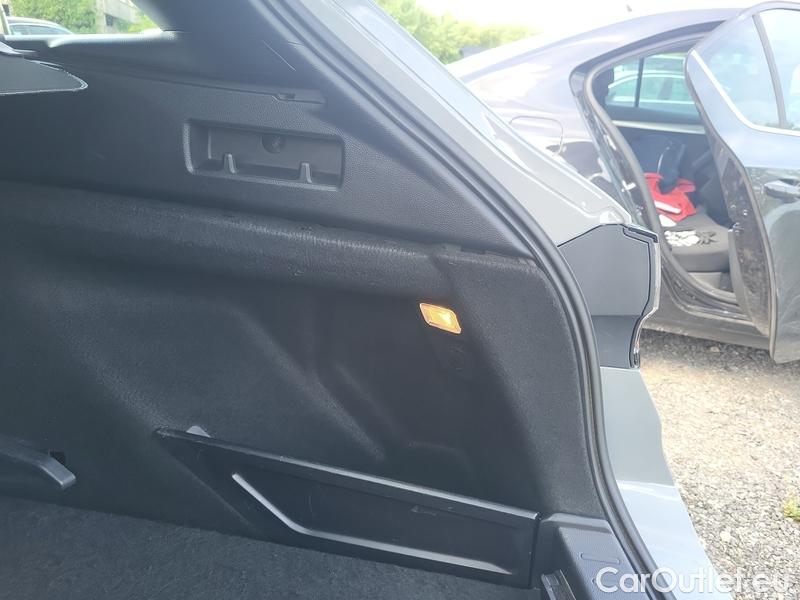  Toyota  Corolla  (E21) (2019)  TS 1.8Hyb. Active AT #16